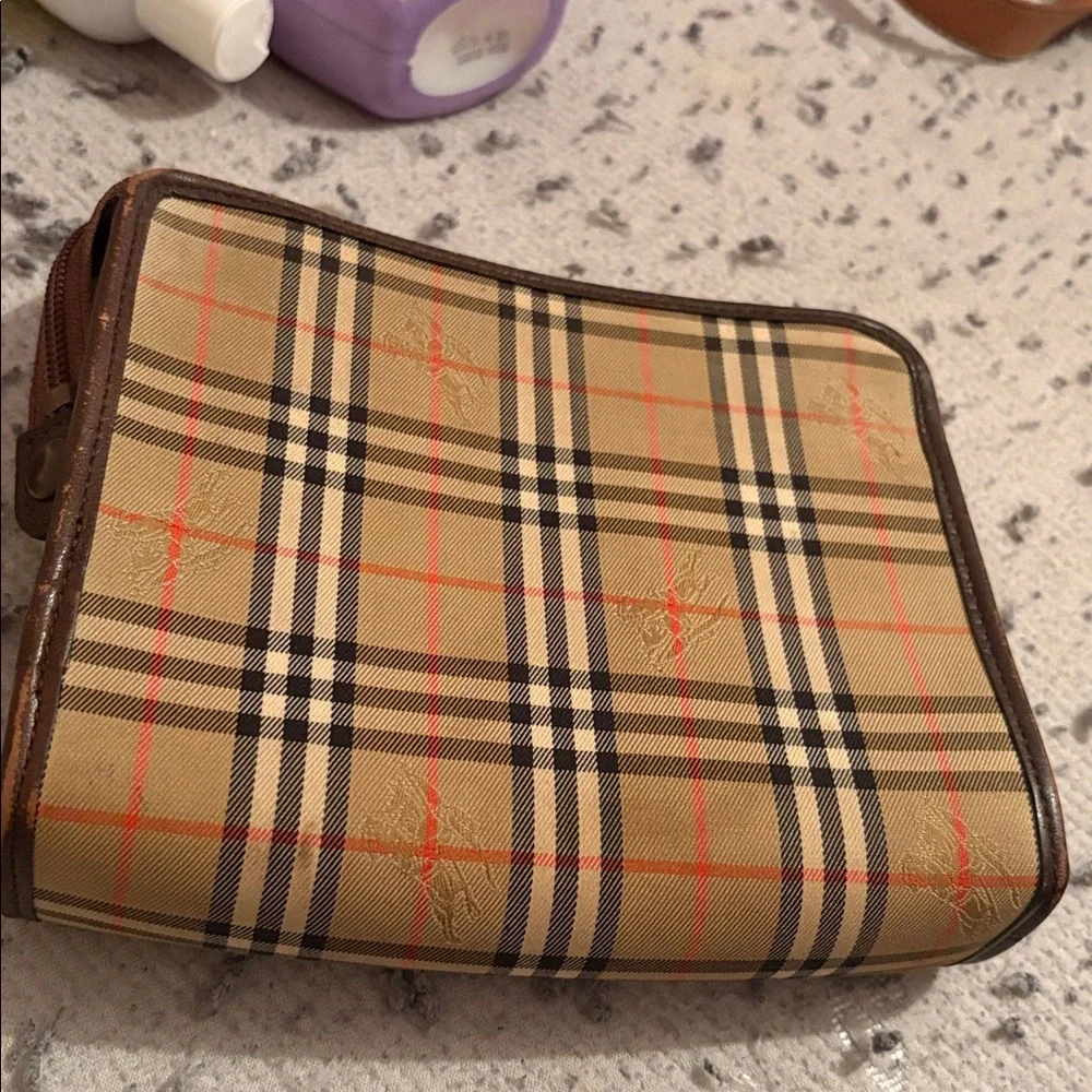 Burberry‎ Vintage Nova Check Zip Pouch in Tan and Brown